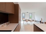 https://images.listonce.com.au/custom/160x/listings/5-frangipani-court-port-melbourne-vic-3207/933/01731933_img_06.jpg?ePFnN2TVVhE