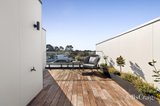 https://images.listonce.com.au/custom/160x/listings/5-frankcom-street-blackburn-vic-3130/508/01951508_img_14.jpg?kfgb2Pij8fE
