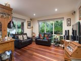 https://images.listonce.com.au/custom/160x/listings/5-frome-street-croydon-vic-3136/477/01525477_img_07.jpg?d93RxdPLriA