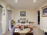 https://images.listonce.com.au/custom/160x/listings/5-frome-street-croydon-vic-3136/477/01525477_img_09.jpg?KaxyGKtCRJg