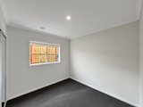 https://images.listonce.com.au/custom/160x/listings/5-galanthus-street-charlemont-vic-3217/471/01951471_img_07.jpg?-JW63ZYDDDY