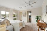 https://images.listonce.com.au/custom/160x/listings/5-gipson-street-diamond-creek-vic-3089/742/01976742_img_07.jpg?GTvQlJa25ts
