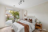 https://images.listonce.com.au/custom/160x/listings/5-gipson-street-diamond-creek-vic-3089/742/01976742_img_09.jpg?uOWFp0iQiLs