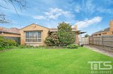 https://images.listonce.com.au/custom/160x/listings/5-gish-court-hadfield-vic-3046/550/01772550_img_04.jpg?OBH6OPyhbdQ