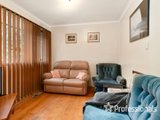 https://images.listonce.com.au/custom/160x/listings/5-gladesville-drive-kilsyth-vic-3137/645/01525645_img_06.jpg?UUBa-wg2bVQ