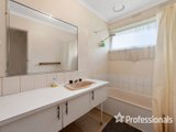 https://images.listonce.com.au/custom/160x/listings/5-gladesville-drive-kilsyth-vic-3137/645/01525645_img_10.jpg?p0jEFBFLM0Q