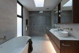 https://images.listonce.com.au/custom/160x/listings/5-glen-eira-road-ripponlea-vic-3185/717/01788717_img_13.jpg?gNa8CsT8FBc