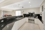 https://images.listonce.com.au/custom/160x/listings/5-glendora-lane-doncaster-east-vic-3109/439/00352439_img_02.jpg?oqWOLrJTg_s