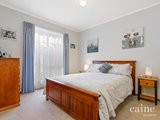 https://images.listonce.com.au/custom/160x/listings/5-golf-view-drive-invermay-park-vic-3350/630/01576630_img_09.jpg?c1KuCasWph0