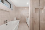 https://images.listonce.com.au/custom/160x/listings/5-grasmere-avenue-doncaster-east-vic-3109/776/01911776_img_06.jpg?Po4T4c_HfX0