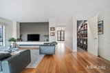 https://images.listonce.com.au/custom/160x/listings/5-hakea-close-greensborough-vic-3088/348/01809348_img_06.jpg?JnHseijxmbU