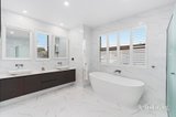 https://images.listonce.com.au/custom/160x/listings/5-hammence-street-glen-waverley-vic-3150/327/01875327_img_12.jpg?kJA03bcSx5Q