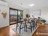 https://images.listonce.com.au/custom/160x/listings/5-harrison-street-ringwood-vic-3134/989/01525989_img_05.jpg?8wTX3MgSFtY