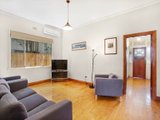 https://images.listonce.com.au/custom/160x/listings/5-hawthorn-street-yarraville-vic-3013/297/01202297_img_02.jpg?y4fjimNSRFA