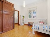 https://images.listonce.com.au/custom/160x/listings/5-hawthorn-street-yarraville-vic-3013/297/01202297_img_03.jpg?uVVcc0dOclM