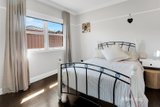 https://images.listonce.com.au/custom/160x/listings/5-hayward-street-pascoe-vale-south-vic-3044/203/01990203_img_06.jpg?Y_vkqhjU418