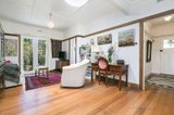 https://images.listonce.com.au/custom/160x/listings/5-hendley-street-woodend-vic-3442/301/00736301_img_05.jpg?Q4PgvmIV40w