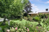 https://images.listonce.com.au/custom/160x/listings/5-hendley-street-woodend-vic-3442/301/00736301_img_13.jpg?77fohWwOTHM