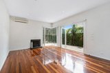 https://images.listonce.com.au/custom/160x/listings/5-heriot-place-williamstown-vic-3016/272/01782272_img_04.jpg?0fwwuvFn9xg
