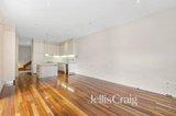 https://images.listonce.com.au/custom/160x/listings/5-heriot-place-williamstown-vic-3016/272/01782272_img_05.jpg?fVXcjsabUA4