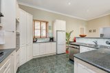 https://images.listonce.com.au/custom/160x/listings/5-hosken-street-balwyn-north-vic-3104/089/00363089_img_04.jpg?SPpLvqo2Iy0