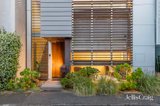 https://images.listonce.com.au/custom/160x/listings/5-hotham-street-south-melbourne-vic-3205/450/01830450_img_02.jpg?G6DSzoHjIlo