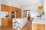 https://images.listonce.com.au/custom/160x/listings/5-huntingfield-court-eltham-vic-3095/052/01797052_img_03.jpg?TMg64nfproI