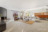 https://images.listonce.com.au/custom/160x/listings/5-huntingfield-court-eltham-vic-3095/052/01797052_img_08.jpg?cSXQCvfDBe8