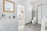 https://images.listonce.com.au/custom/160x/listings/5-huntingfield-court-eltham-vic-3095/052/01797052_img_14.jpg?i_MbDRCF_CE