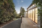 https://images.listonce.com.au/custom/160x/listings/5-huntingfield-court-eltham-vic-3095/052/01797052_img_25.jpg?CZgXJnWot8U