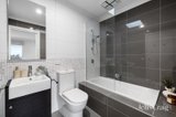 https://images.listonce.com.au/custom/160x/listings/5-ibis-place-thornbury-vic-3071/587/01969587_img_09.jpg?DKklWDlbH1s