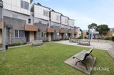 https://images.listonce.com.au/custom/160x/listings/5-ibis-place-thornbury-vic-3071/587/01969587_img_11.jpg?I0zoaX5I_RI