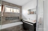 https://images.listonce.com.au/custom/160x/listings/5-illoura-street-watsonia-vic-3087/875/01739875_img_12.jpg?7ltjjqsIJJ0