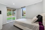 https://images.listonce.com.au/custom/160x/listings/5-inverness-court-croydon-vic-3136/393/01118393_img_10.jpg?16SmLypIlxk