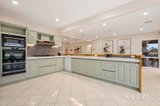 https://images.listonce.com.au/custom/160x/listings/5-iolanthe-close-park-orchards-vic-3114/018/01982018_img_11.jpg?dZV-I_EQtBs