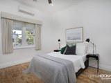 https://images.listonce.com.au/custom/160x/listings/5-irving-street-newport-vic-3015/852/01203852_img_09.jpg?YzvjcsSXY7w