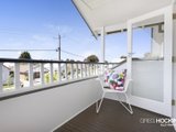 https://images.listonce.com.au/custom/160x/listings/5-irving-street-newport-vic-3015/852/01203852_img_12.jpg?Uk7uWo2J1PU