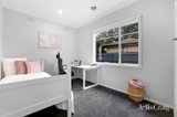 https://images.listonce.com.au/custom/160x/listings/5-jesmond-road-croydon-vic-3136/328/01950328_img_08.jpg?a6gLU1qI4a4