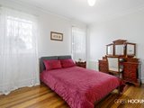 https://images.listonce.com.au/custom/160x/listings/5-joiner-street-williamstown-vic-3016/582/01203582_img_12.jpg?ARMrQE7yDaw