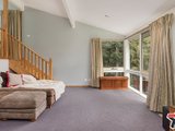 https://images.listonce.com.au/custom/160x/listings/5-jubilee-road-montrose-vic-3765/268/01526268_img_06.jpg?b09FsaFwbXA