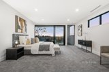 https://images.listonce.com.au/custom/160x/listings/5-jubilee-street-mount-waverley-vic-3149/810/01567810_img_06.jpg?kc97lGimAXs