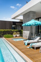 https://images.listonce.com.au/custom/160x/listings/5-judge-street-portsea-vic-3944/115/01899115_img_03.jpg?8TF359sIOQw