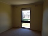 https://images.listonce.com.au/custom/160x/listings/5-julie-court-corio-vic-3214/956/01691956_img_06.jpg?bWvHbwjQ1_8