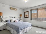 https://images.listonce.com.au/custom/160x/listings/5-kallay-street-croydon-vic-3136/759/01525759_img_08.jpg?mtNWptR7hiM