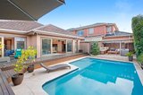 https://images.listonce.com.au/custom/160x/listings/5-kangaroo-road-murrumbeena-vic-3163/831/01698831_img_19.jpg?lvf8gb-9rUo