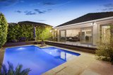 https://images.listonce.com.au/custom/160x/listings/5-kangaroo-road-murrumbeena-vic-3163/831/01698831_img_20.jpg?6kPJHSxrC9c