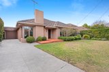 https://images.listonce.com.au/custom/160x/listings/5-kangaroo-road-murrumbeena-vic-3163/831/01698831_img_24.jpg?2TiAu4TWwf8
