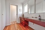 https://images.listonce.com.au/custom/160x/listings/5-karee-court-greensborough-vic-3088/338/01628338_img_07.jpg?CbzBY4tof4c