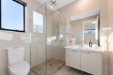 https://images.listonce.com.au/custom/160x/listings/5-kauri-grove-glen-waverley-vic-3150/099/01987099_img_18.jpg?lzA-IRodr-4