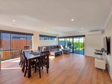 https://images.listonce.com.au/custom/160x/listings/5-keats-circuit-armstrong-creek-vic-3217/004/01969004_img_06.jpg?CecS11wZOrs